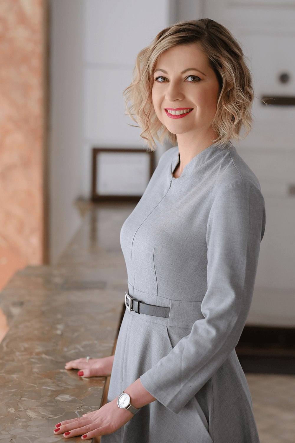 Dr. Lóczi Gabriella ügyvéd portréfotója